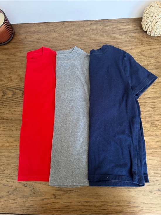 Cat & Jack Other - Bundle of 3 Cat & Jack Kids Crew Neck T-Shirt Pack - Red, Gray, Navy